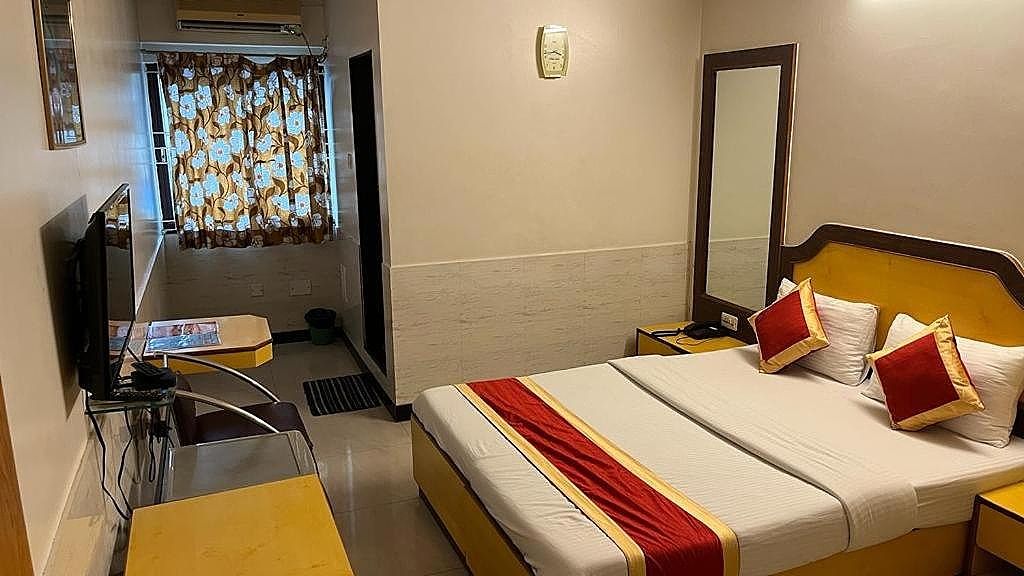 Hotel Gangasagar Deluxe Non AC Room 2