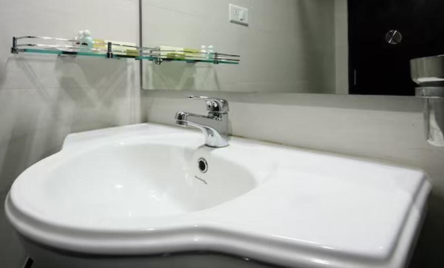 Hotel Skypearl Deluxe Non AC 10