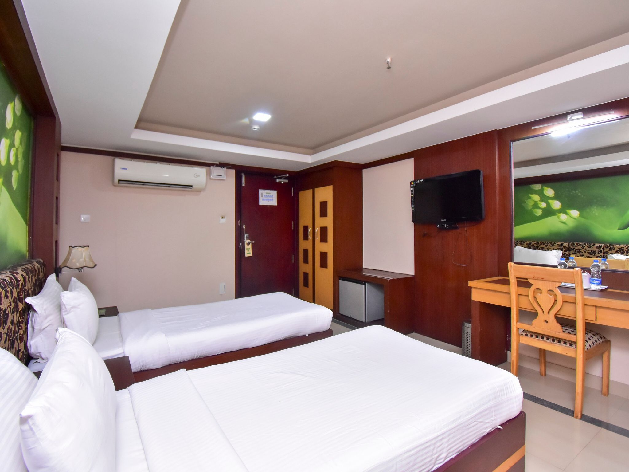 Hotel Skypearl Deluxe Non AC 8