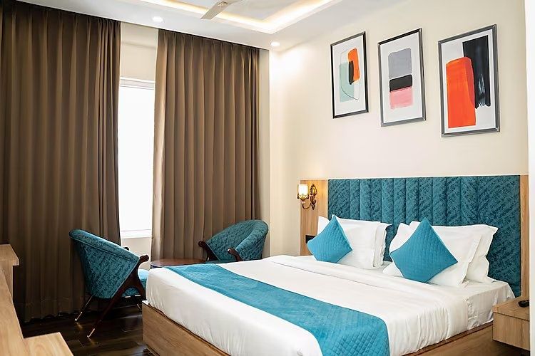 Deluxe Room With Work Desk