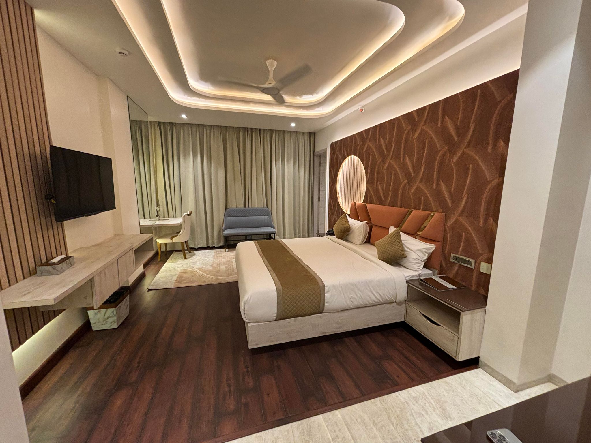 The White Ring Hotel and Resort Premium 5