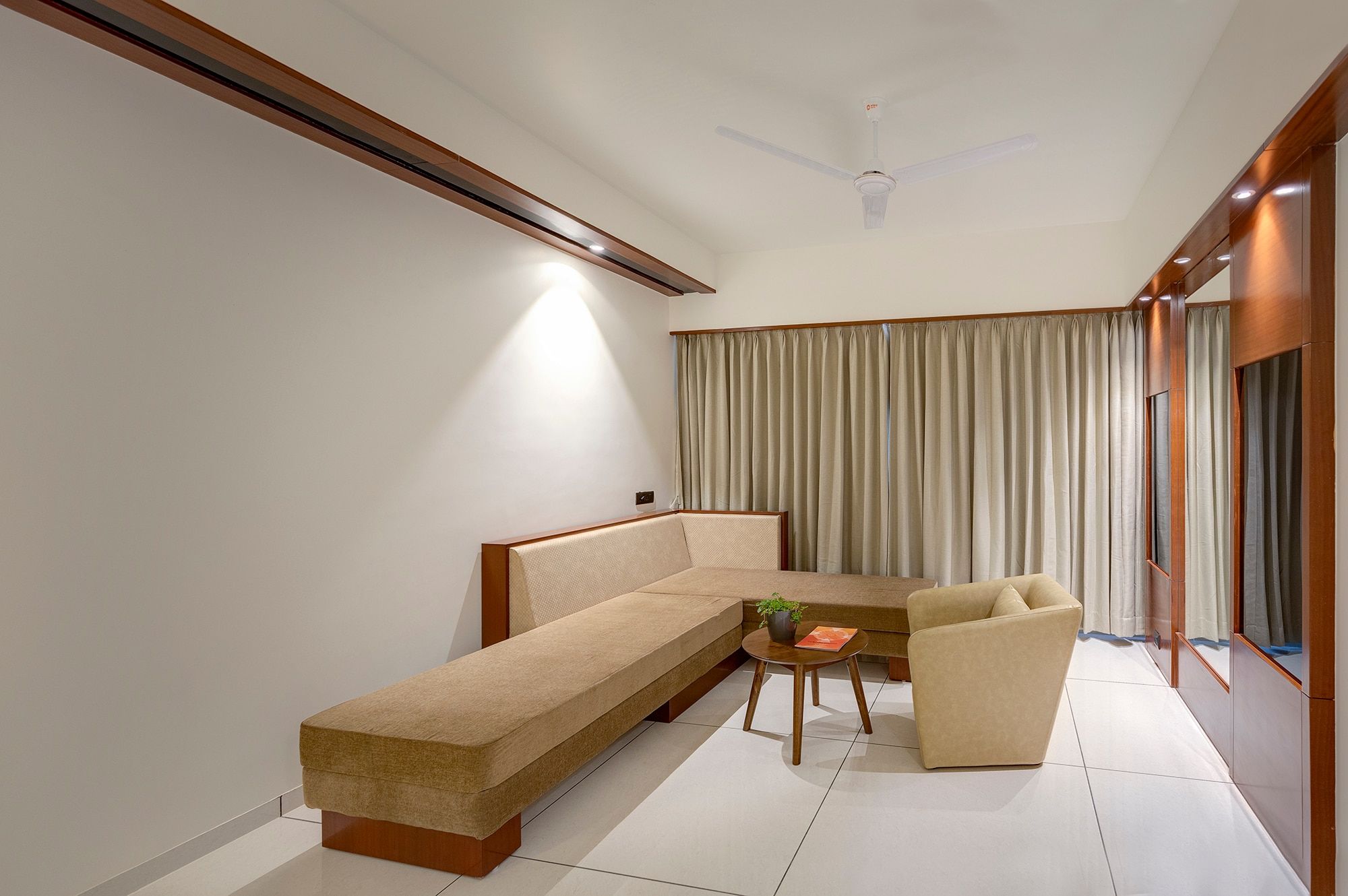 Sunotel Saputara Sahyadri View Room 6