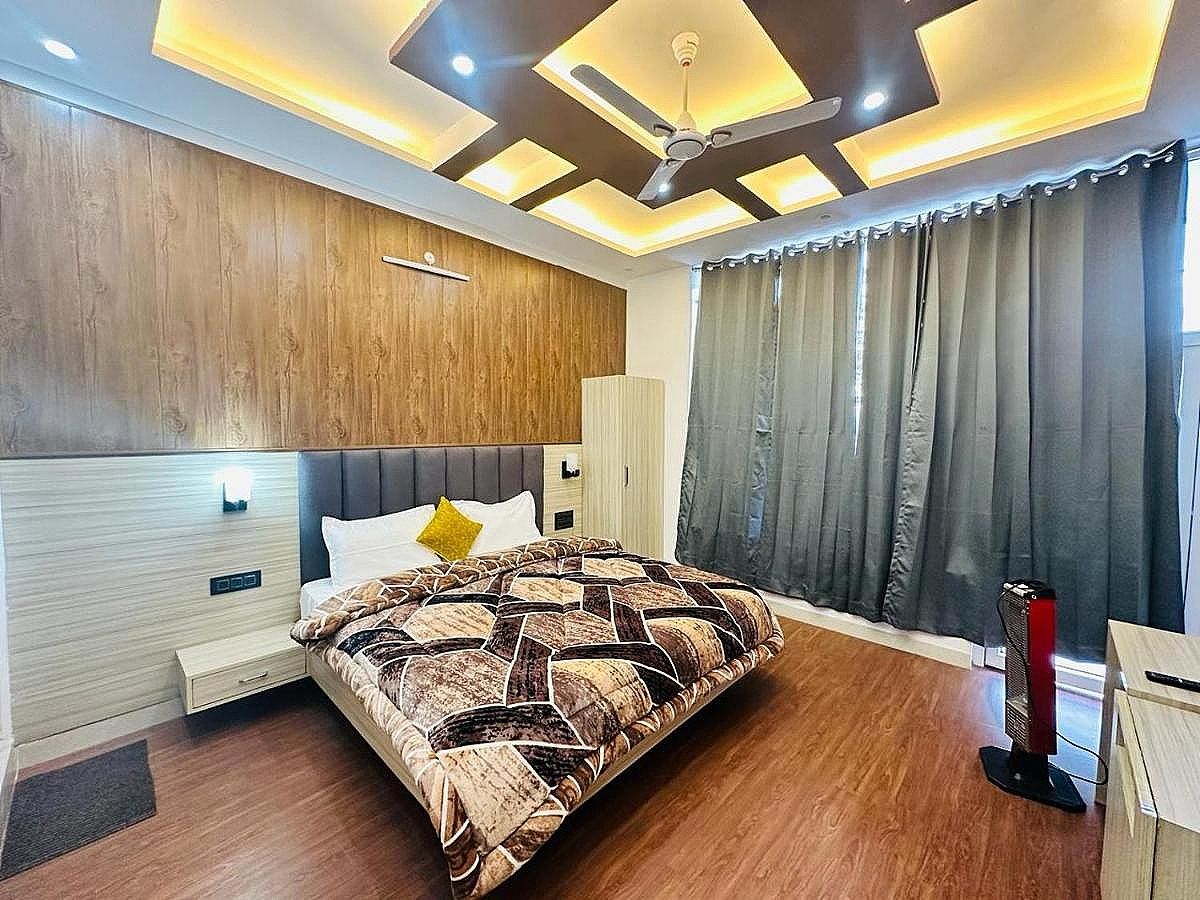 RG Castle Deluxe Room 4