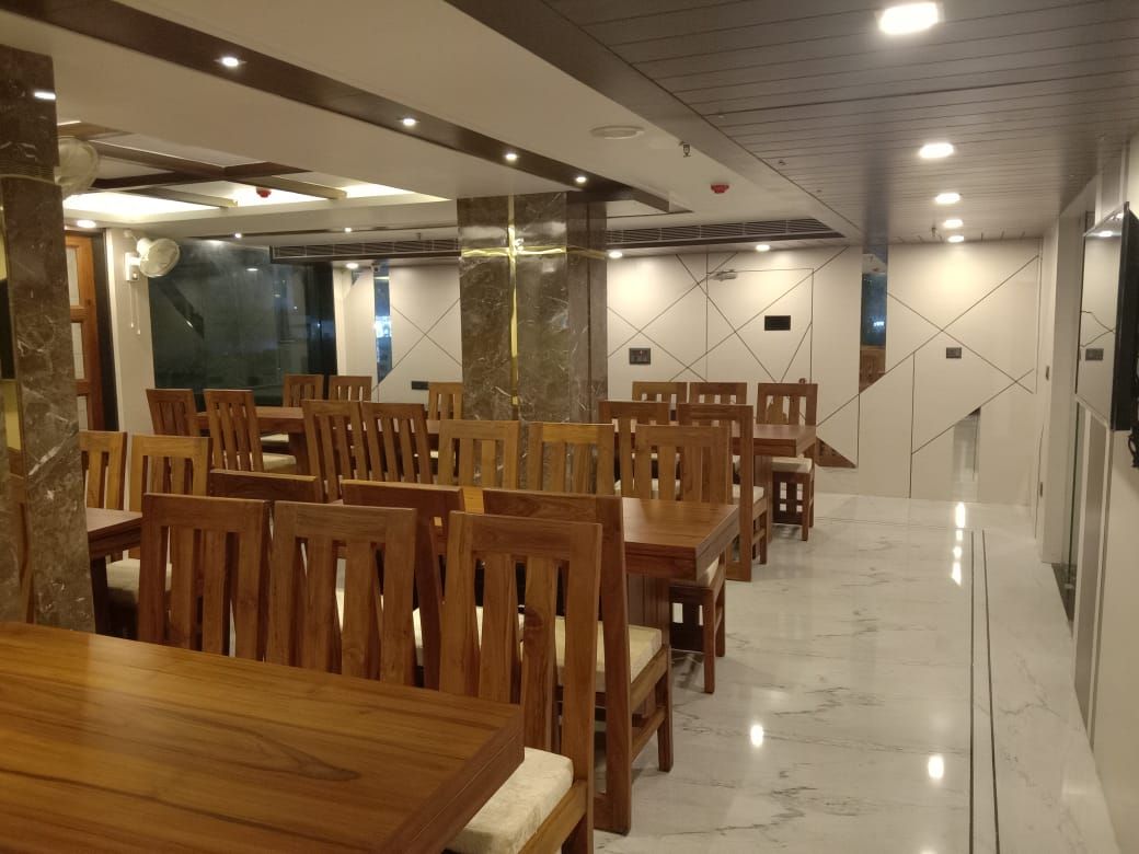 Food & Dining