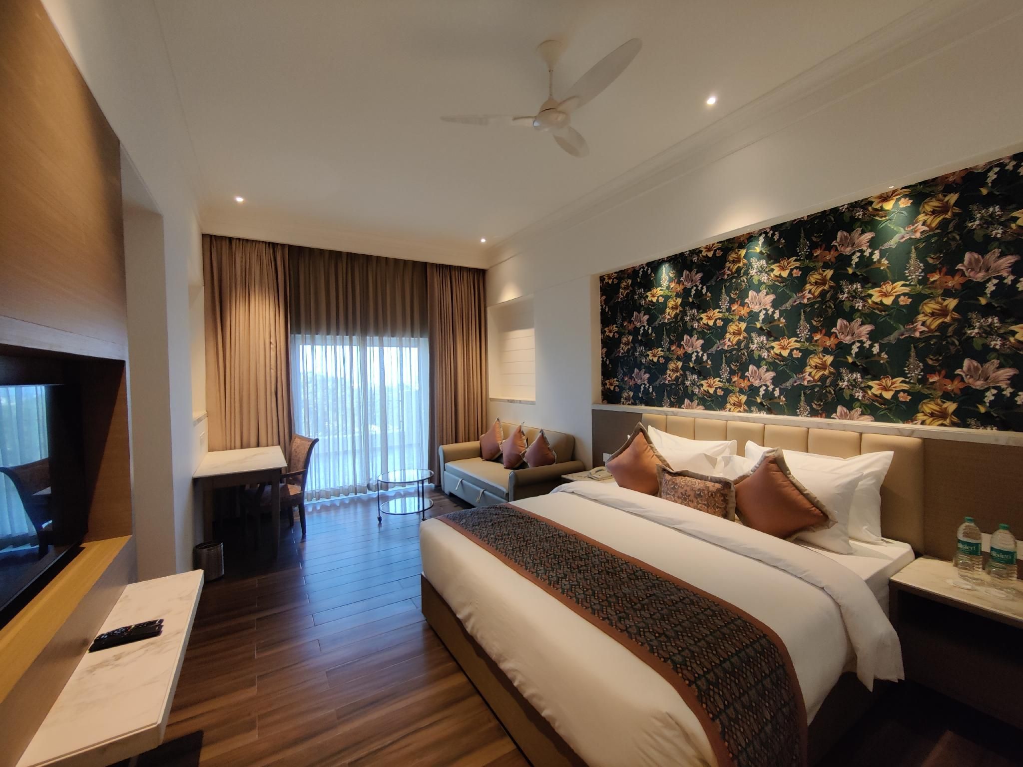 Executive Suite