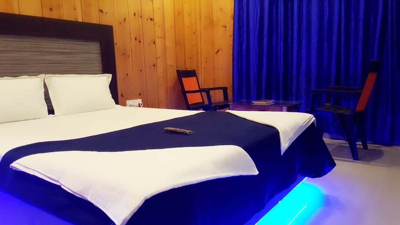 Neil Banjara Deluxe Non AC Room 3