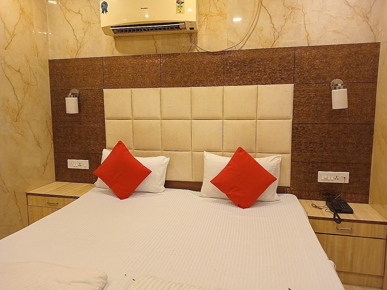 STEP IN STAYS AC STANDARD 2