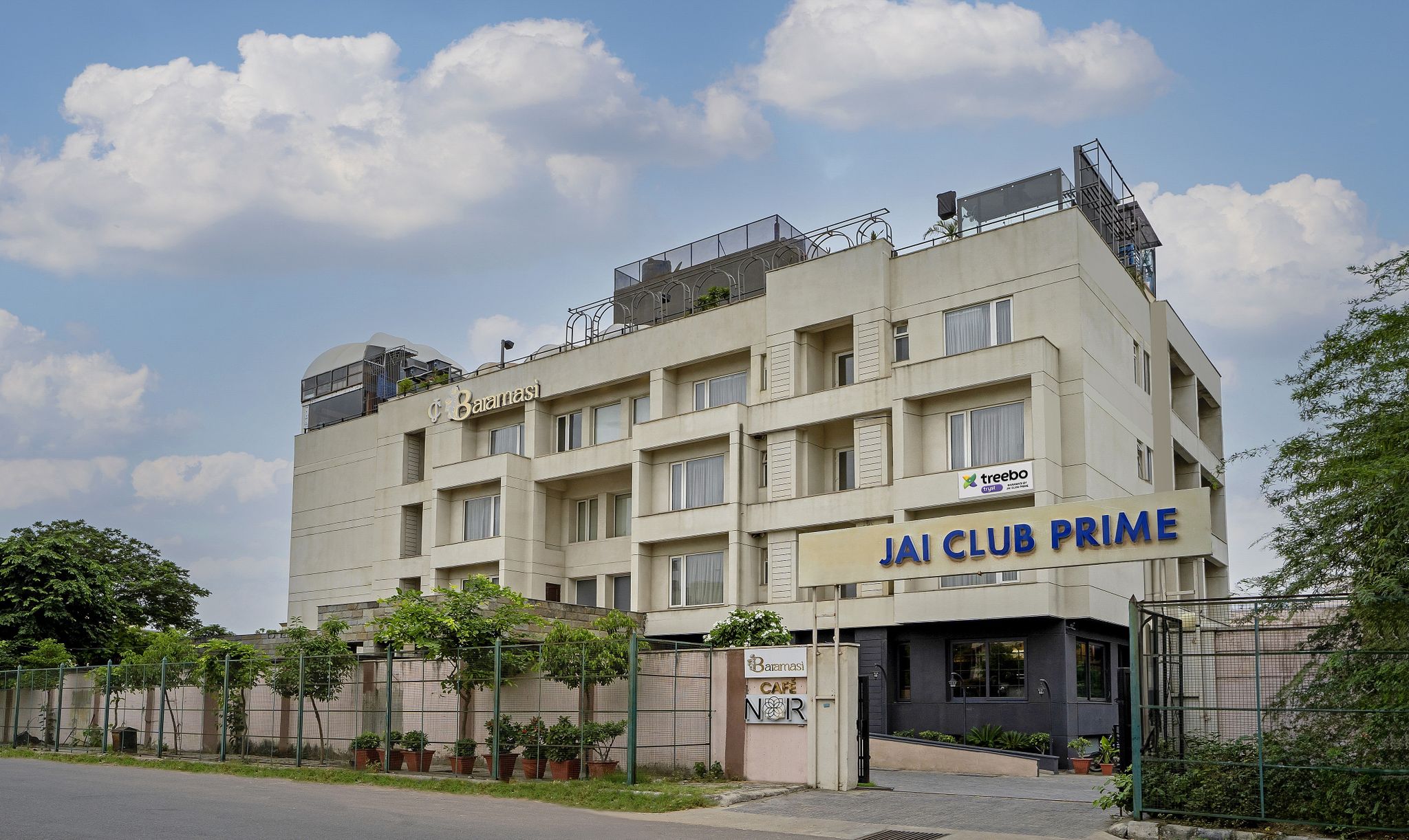 Treebo Premium Baramasi By Jai Club Prime