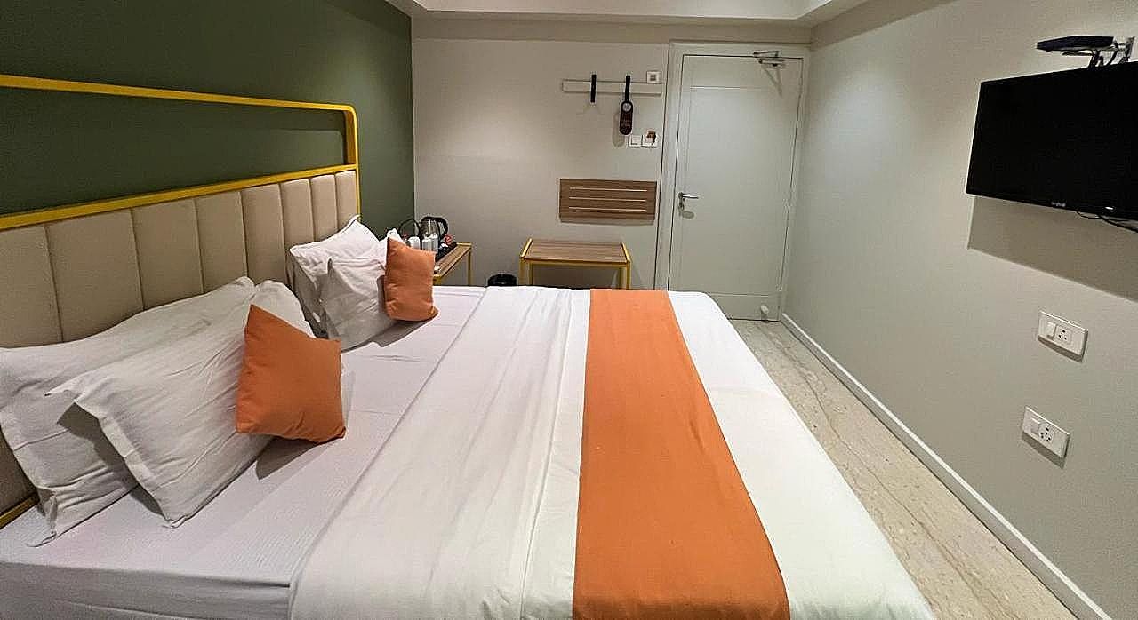 Phoenix Unmatched Comfort Executive Room 4