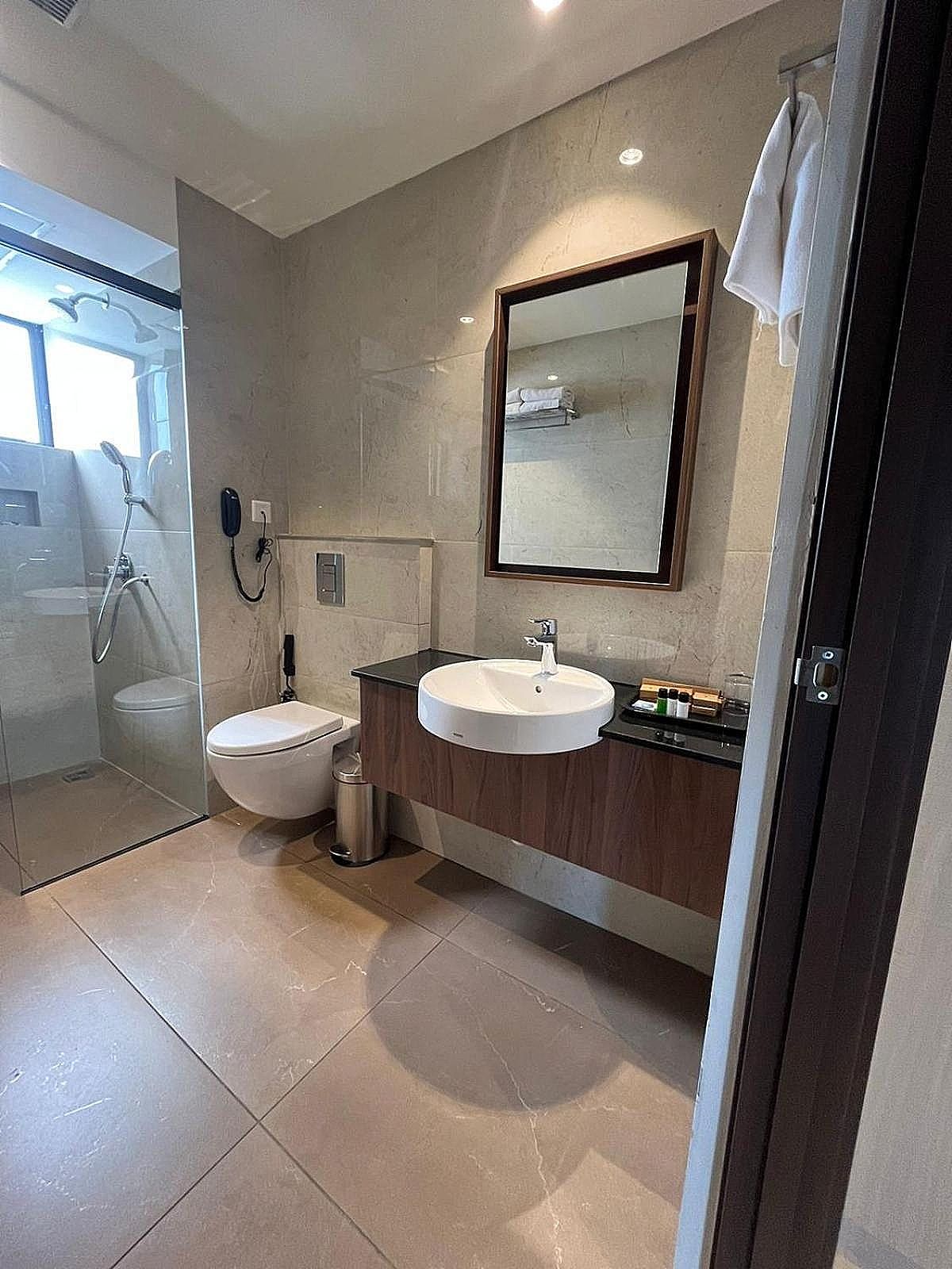 Presidency Airport Hotel Deluxe Twin Room 2