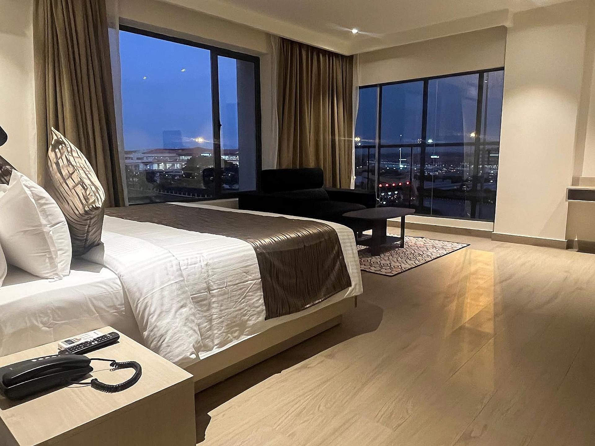 EXECUTIVE TWIN ROOM with BALCONY