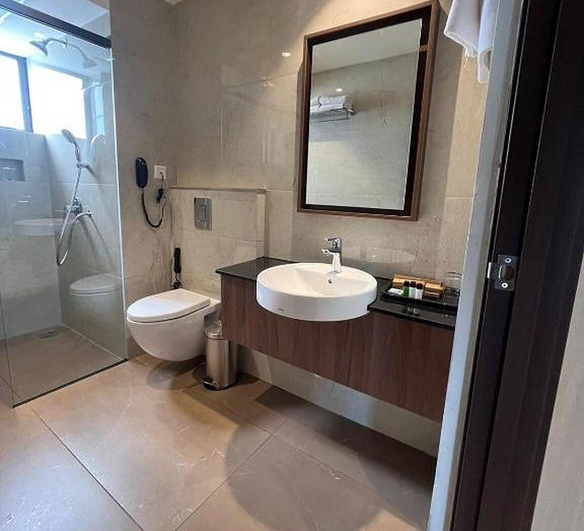 Executive Airport View Room