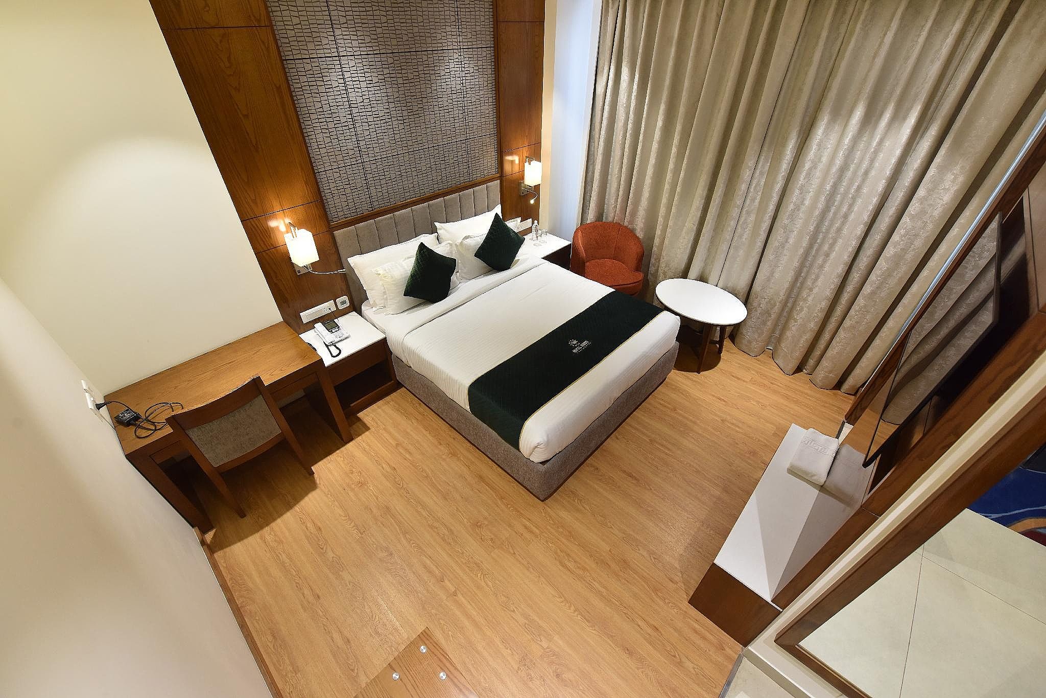 Hotel Rama Continental Super Deluxe Room 6