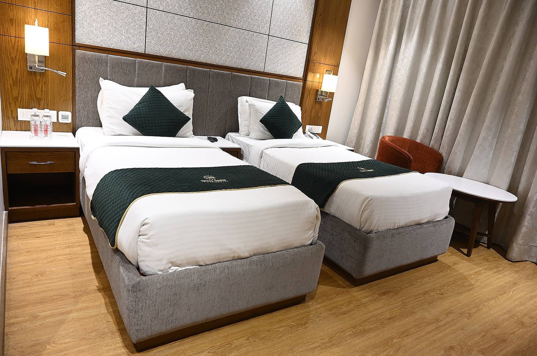 Hotel Rama Continental Super Deluxe Room 2