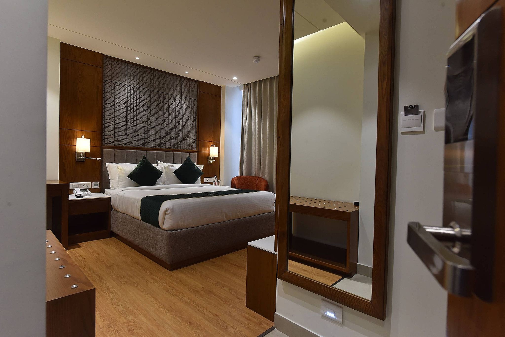 Hotel Rama Continental Super Deluxe Room 4