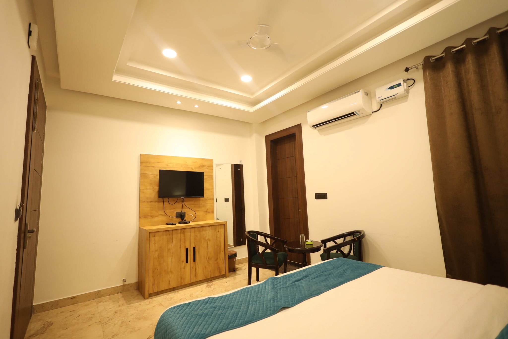 Radha Bihari Nikunj Inn Super Deluxe Room 2