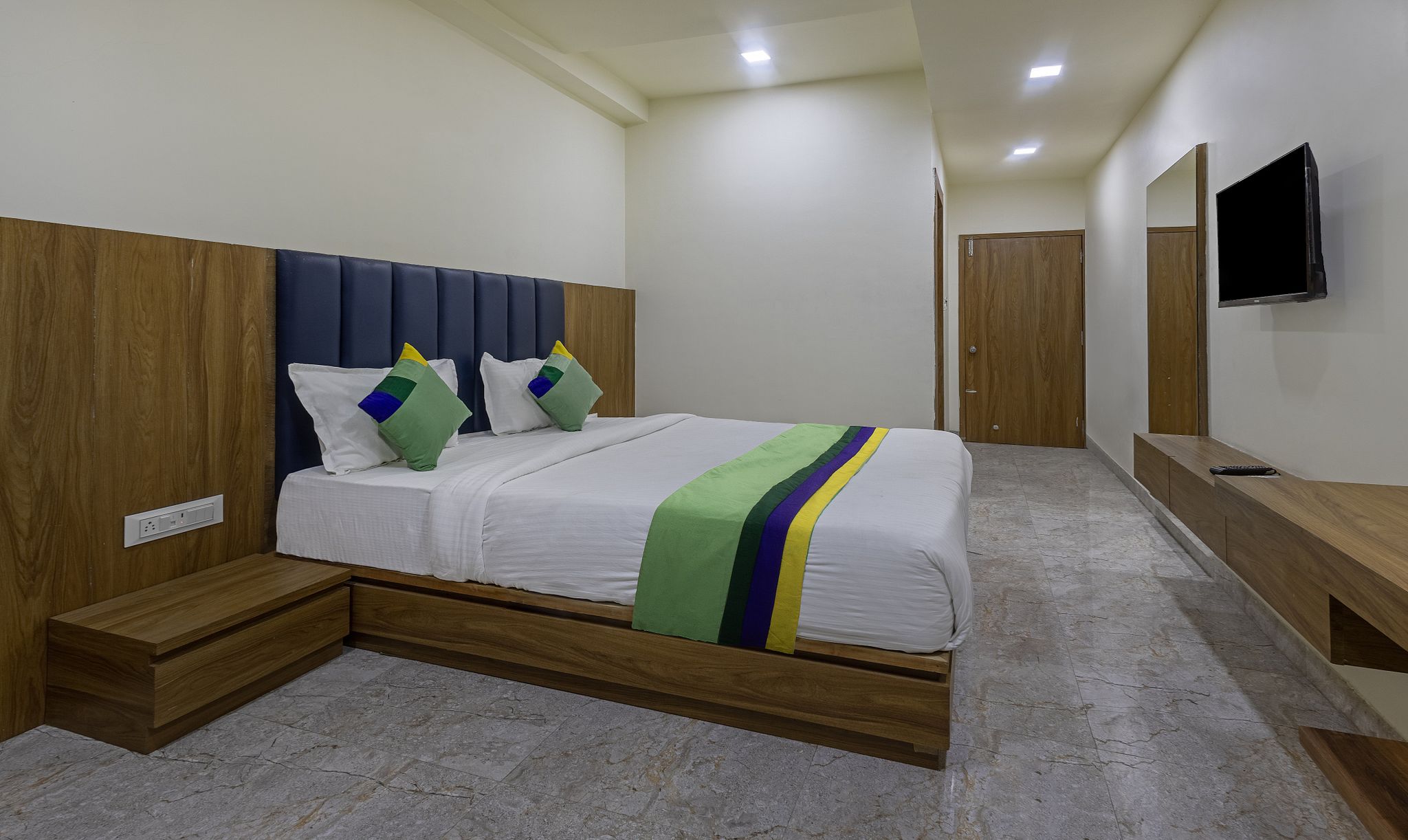 Treebo Eden Park, Ahmedabad Standard Double Room 5