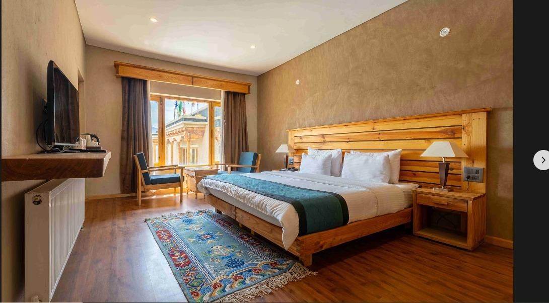 Deluxe Room with Balcony