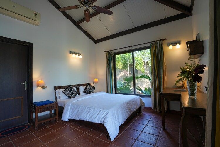 6 BHK KINGSMEAD VILLA WITH SWIMMING POOL