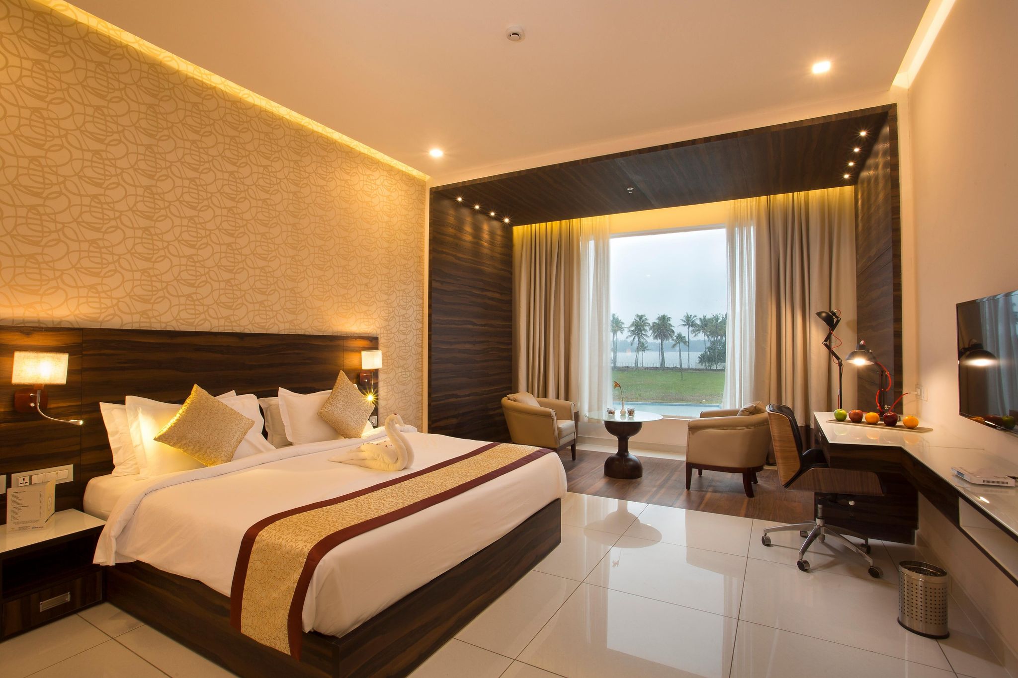 Blue Serene Resorts  Premium Room with Lake View 3