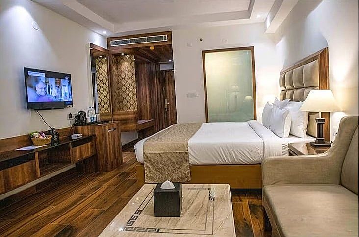 Jade Square Executive Room