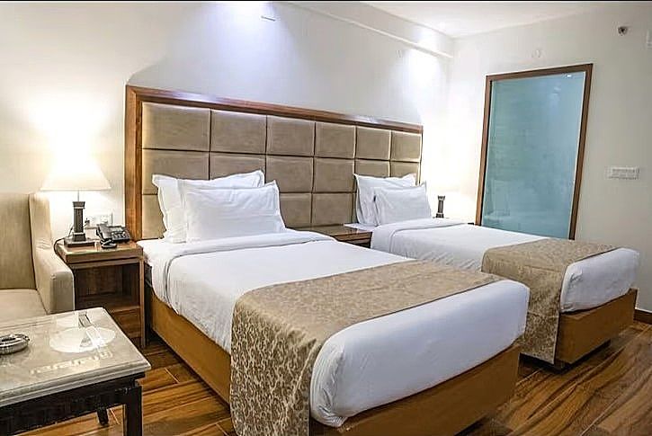 Jade Square Executive Room 3