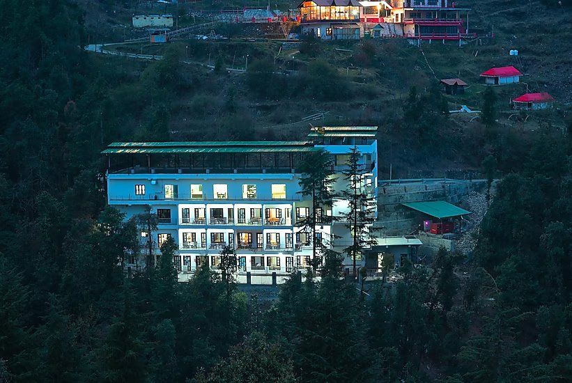 Hotel Dhanolti View by LA Riqueza