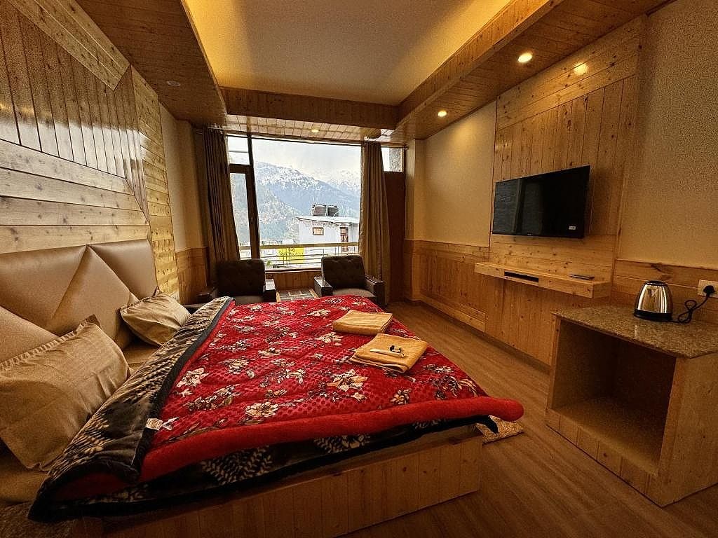 Deluxe Suite