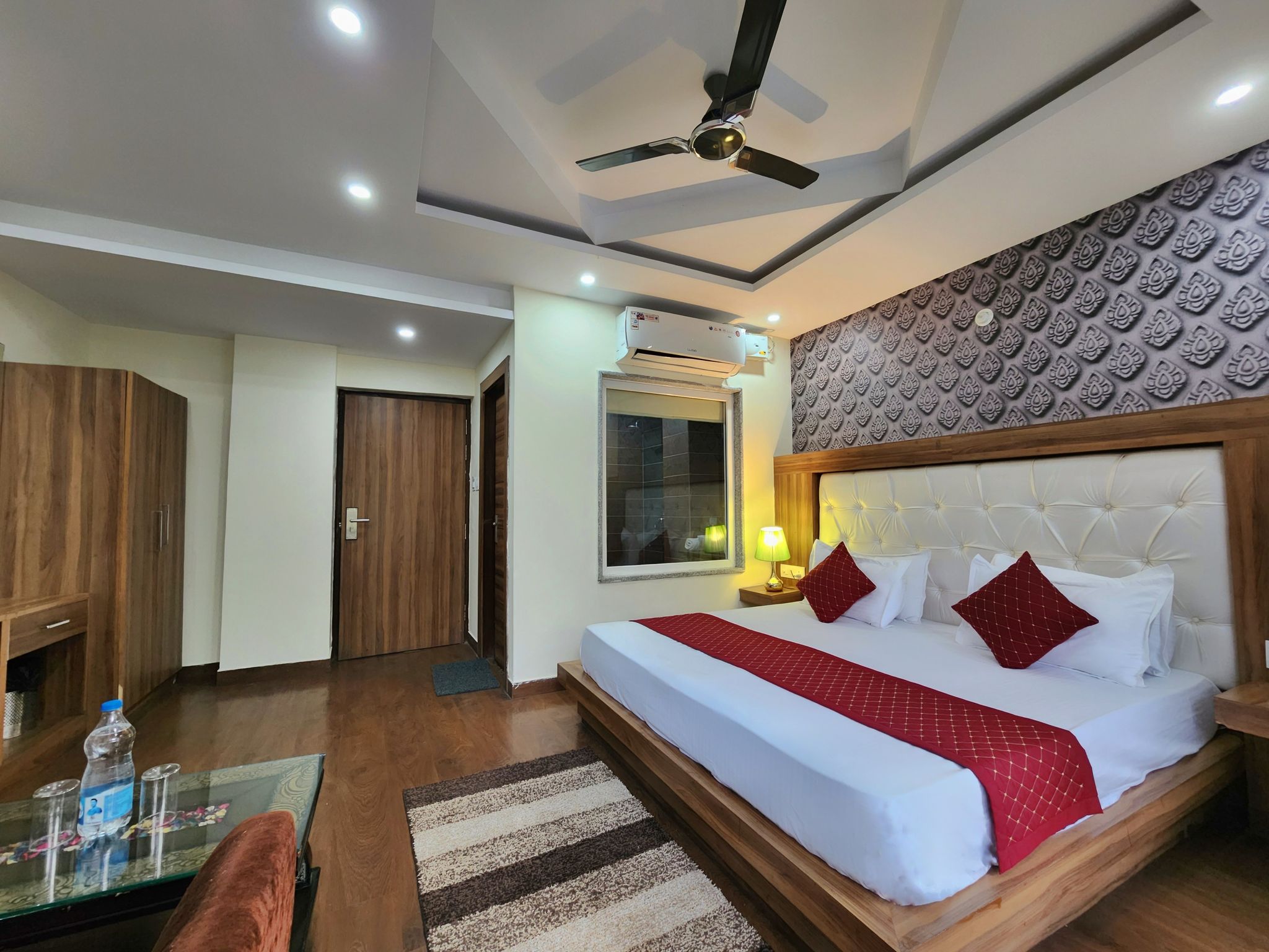 Suite Room