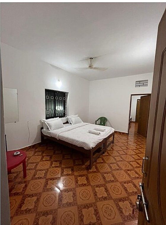 Sai Deep Place Family room with balcony 4