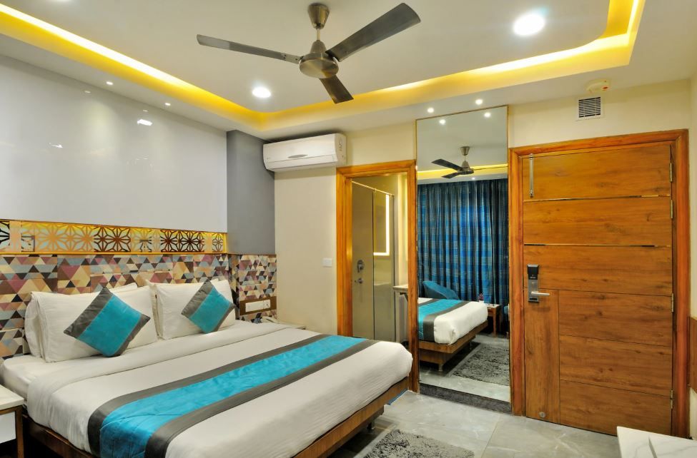 Premium Room with Window