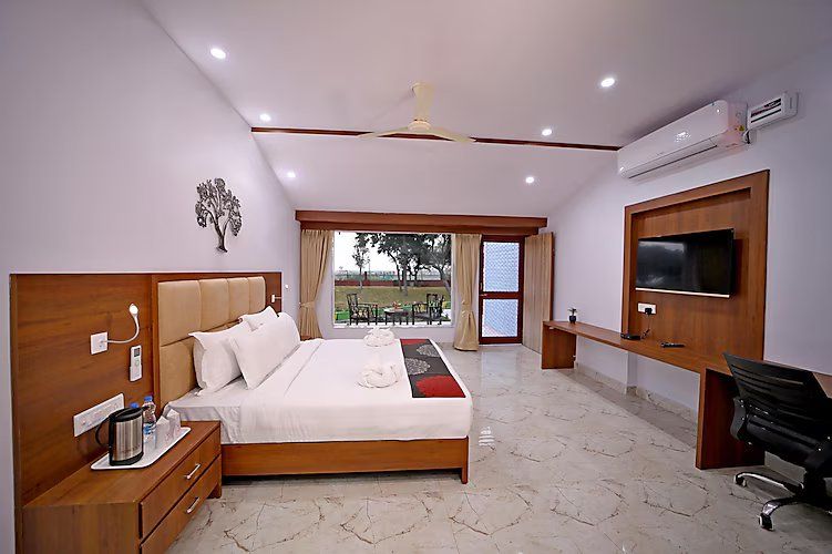 Super Deluxe Room (Garden View)