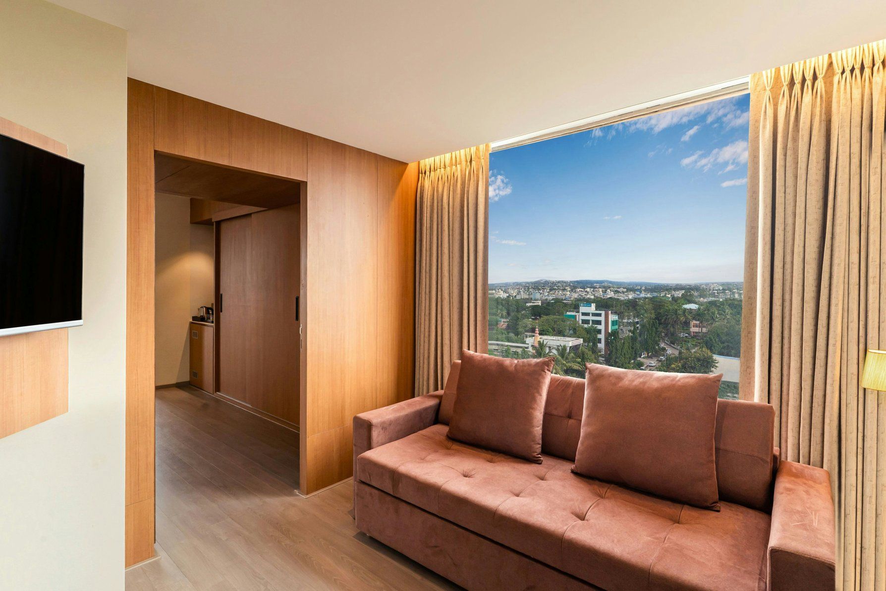 Suite - Living Room - Window View