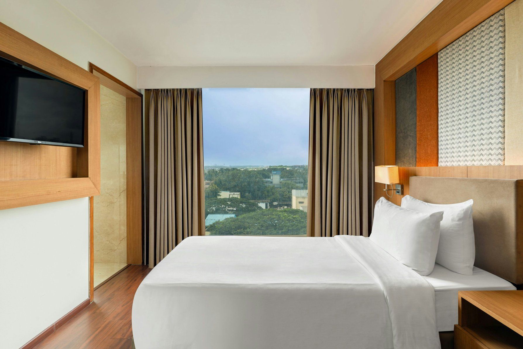 Guestroom - Single Bed - Window View