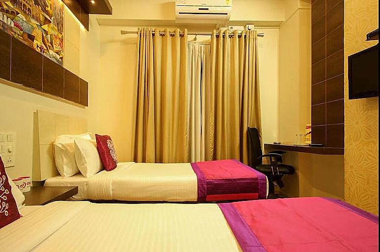 Double Deluxe Room Non AC
