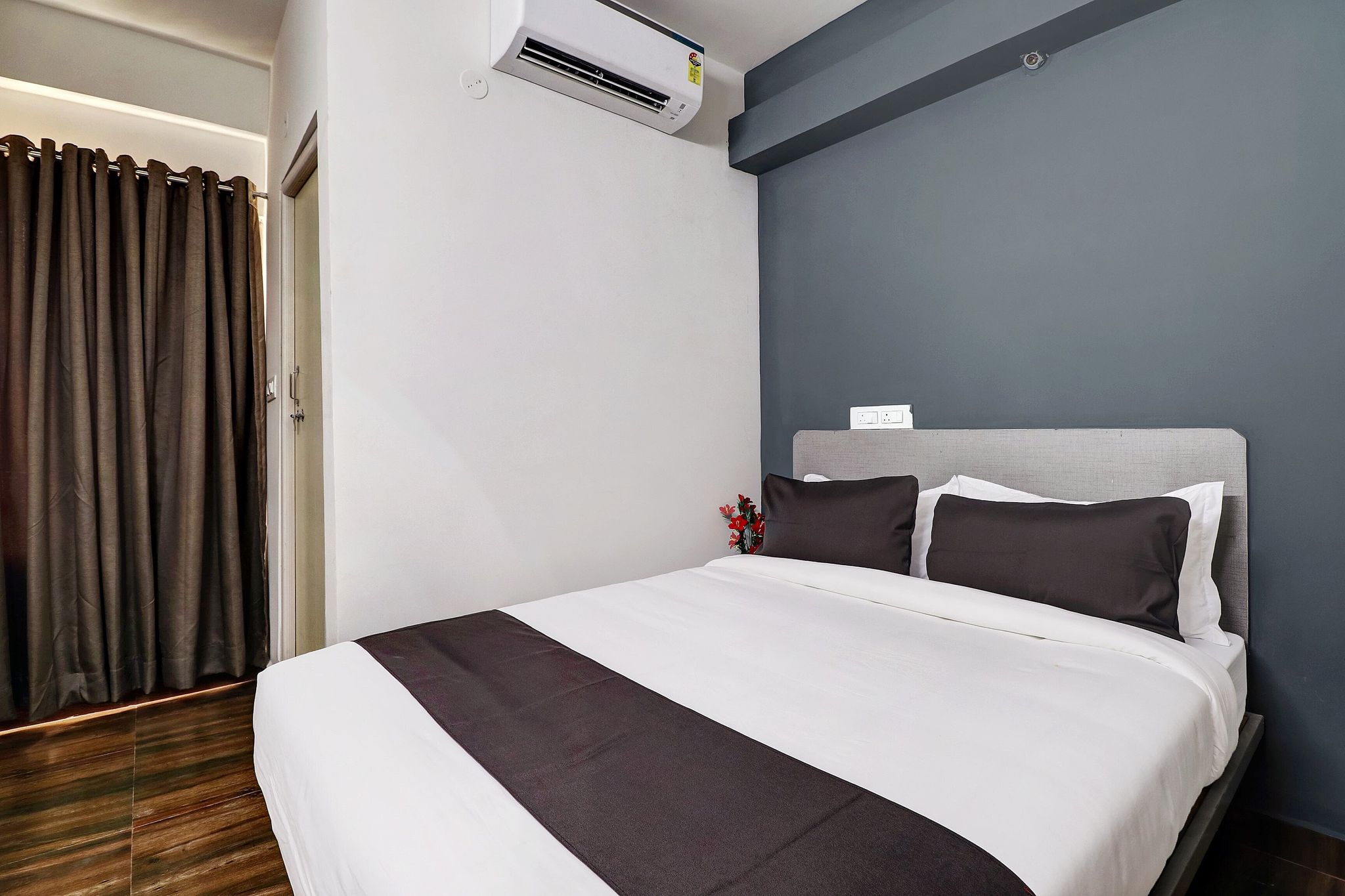 Super Townhouse Ecity Inn Classic 5