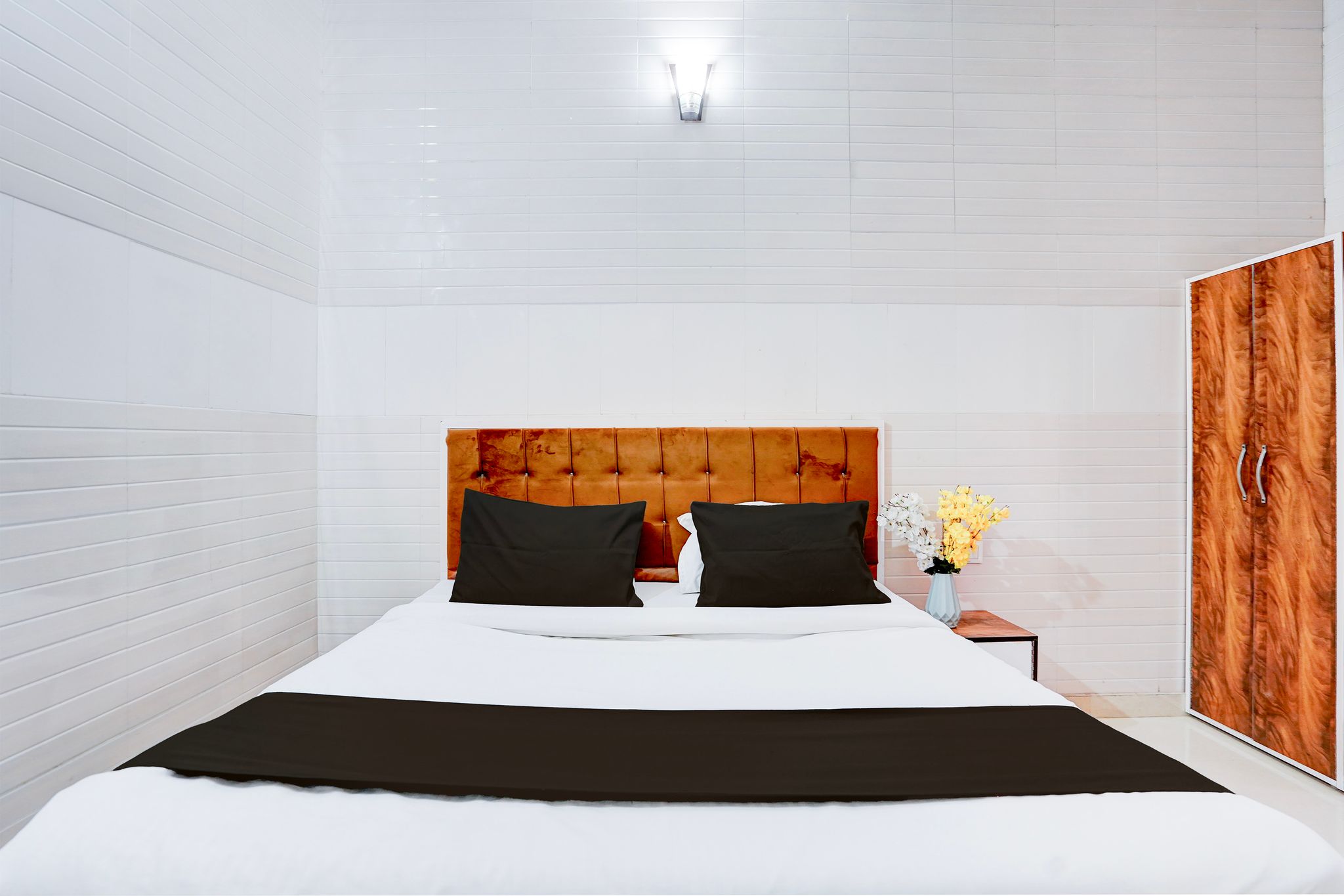 Hotel O Rahul Vihar Ghaziabad Classic