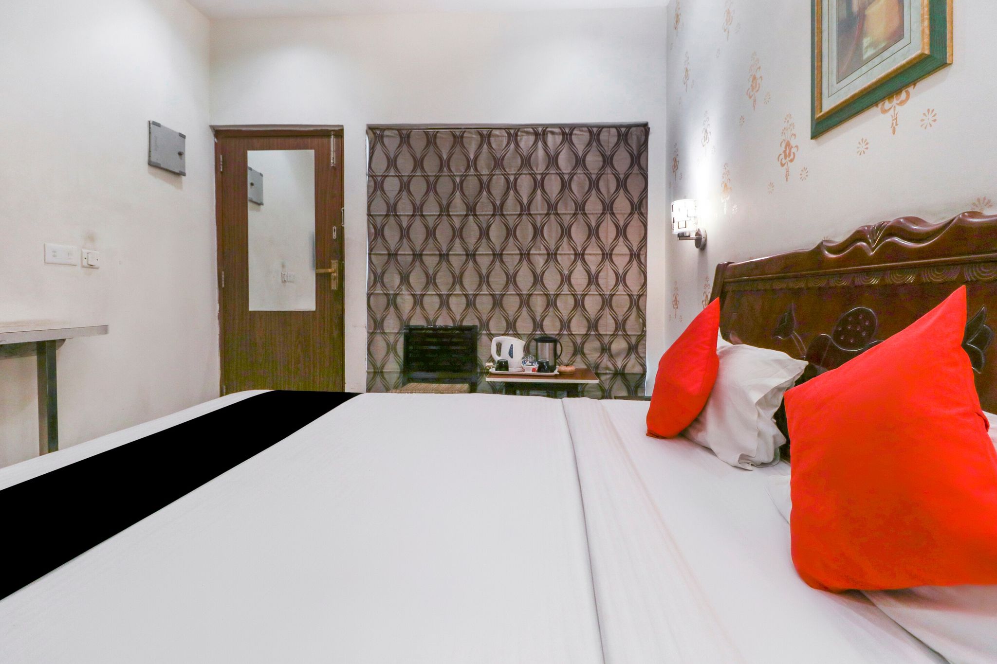 Hotel Gian Residency Deluxe Room 3