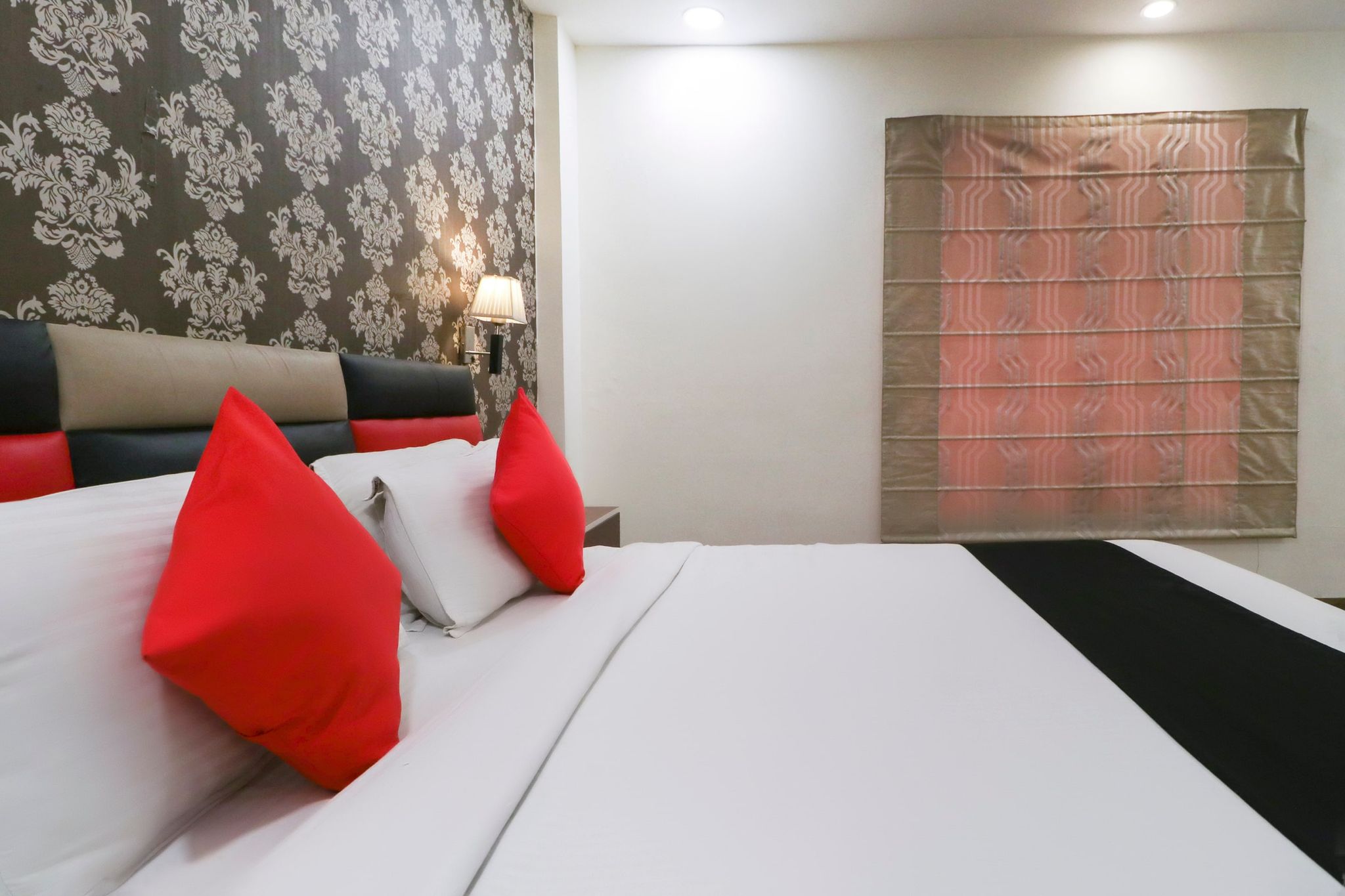 Hotel Gian Residency Deluxe Room 5