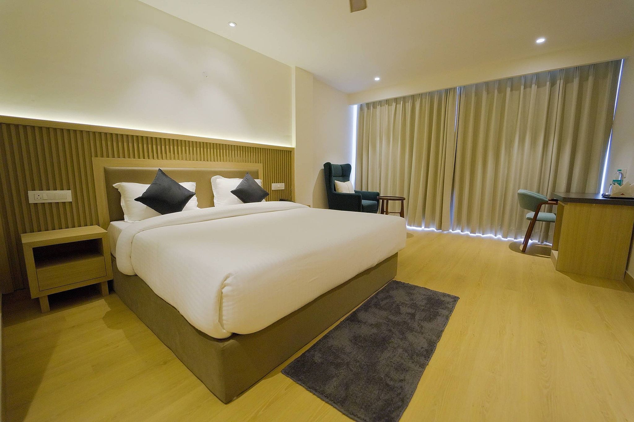 Hotel Pride inn Zirakpur Executive Room