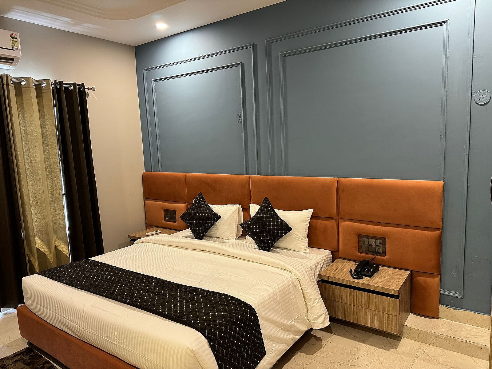 Super Deluxe Room