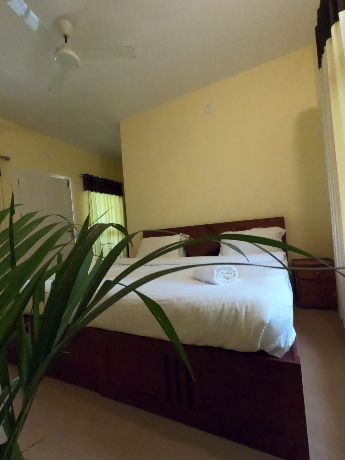 THENNAL JUNGLE CAMP PRIVATE LIMITED Traditional Cottage Room