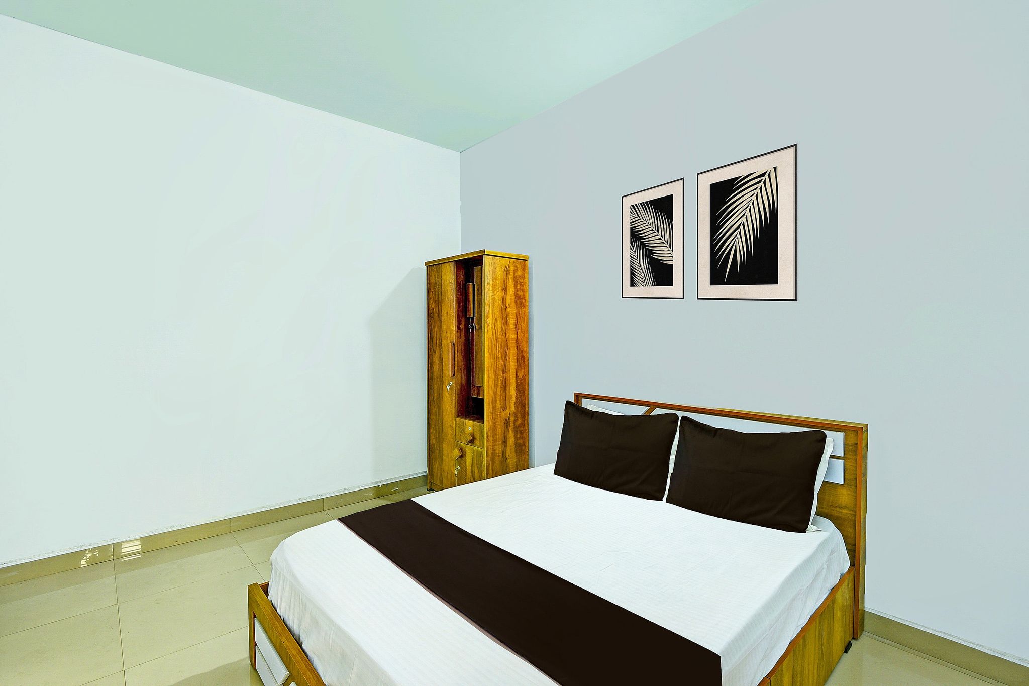 Super OYO Blue Sky Apartment Classic 9