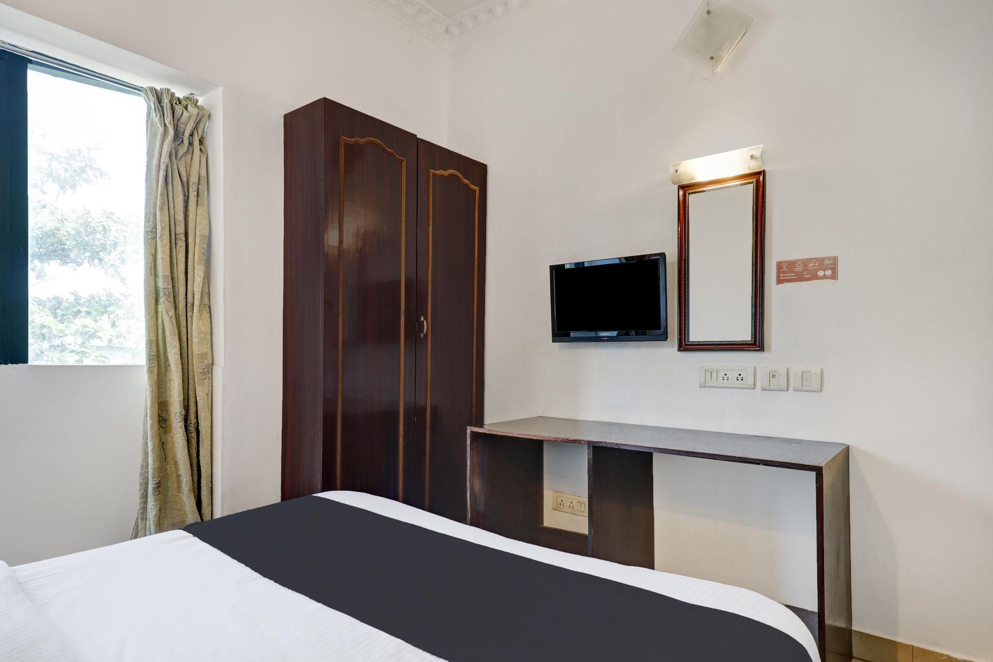 Super Collection O M G Road Classic Room 12