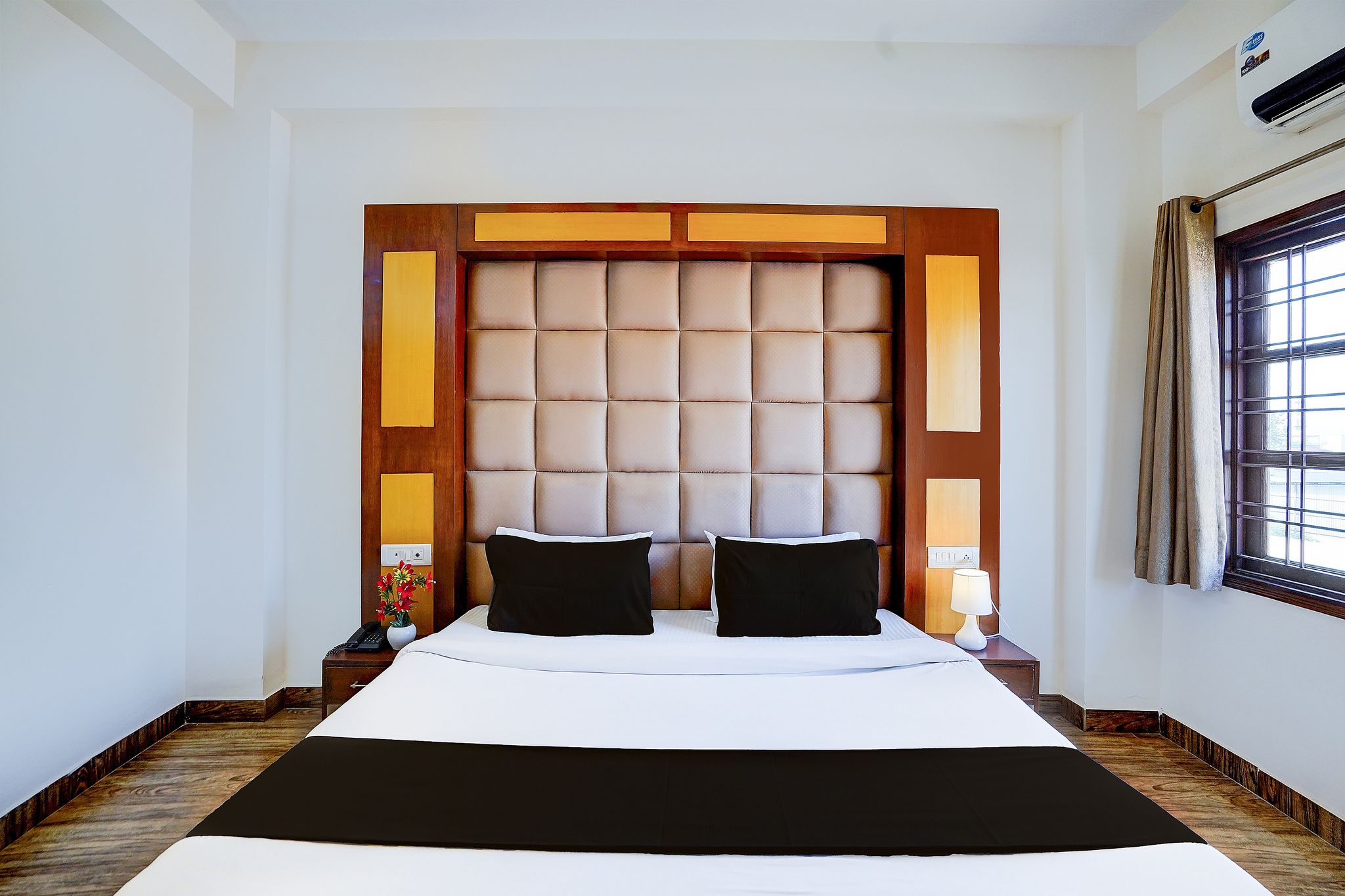 Super Townhouse Prince Chowk Near Railway Station Classic 5
