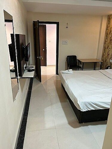  Hotel SS-1 Deluxe Room 3