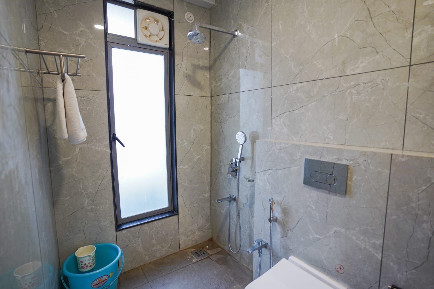 Sparks Fly Serviced apartments kharghar  Deluxe Bedroom 7