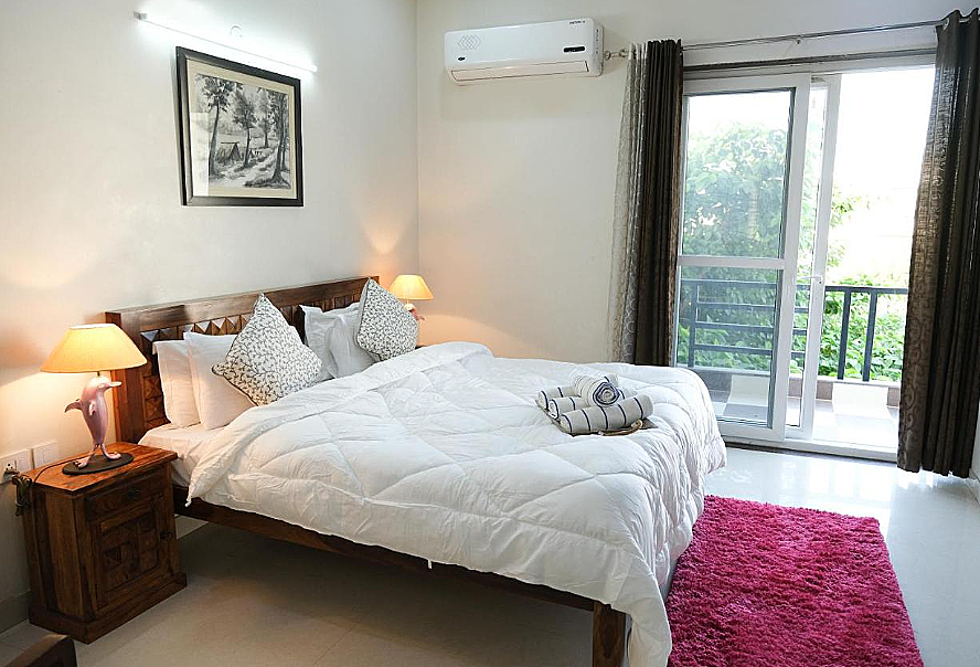 Lime Tree 3BHK Serviced Apartments, DLF Phase - 5 Gurgaon 3 BHK Apartment 4
