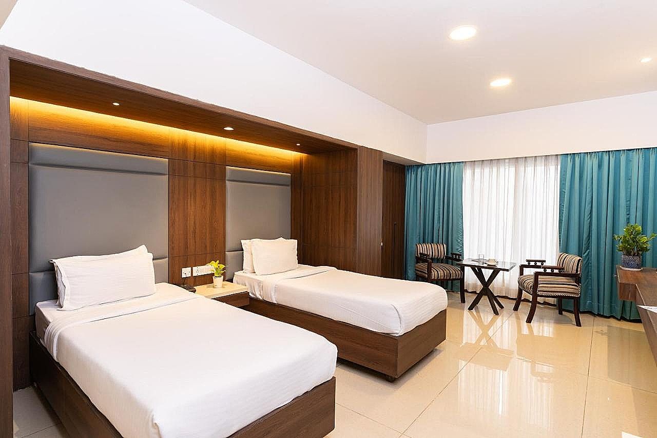 Pincode Hotel By Yatri Nivas Deluxe Room 2