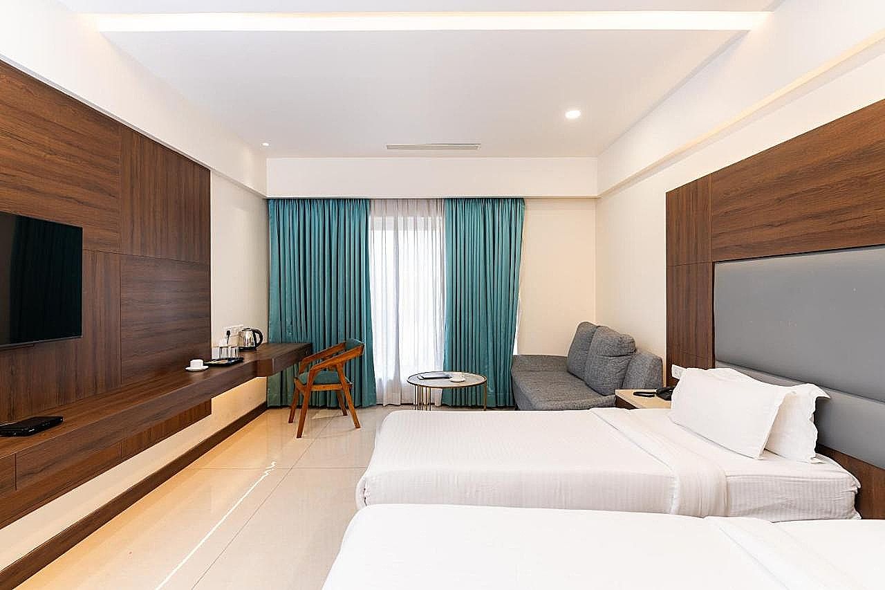 Pincode Hotel By Yatri Nivas Deluxe Room 5